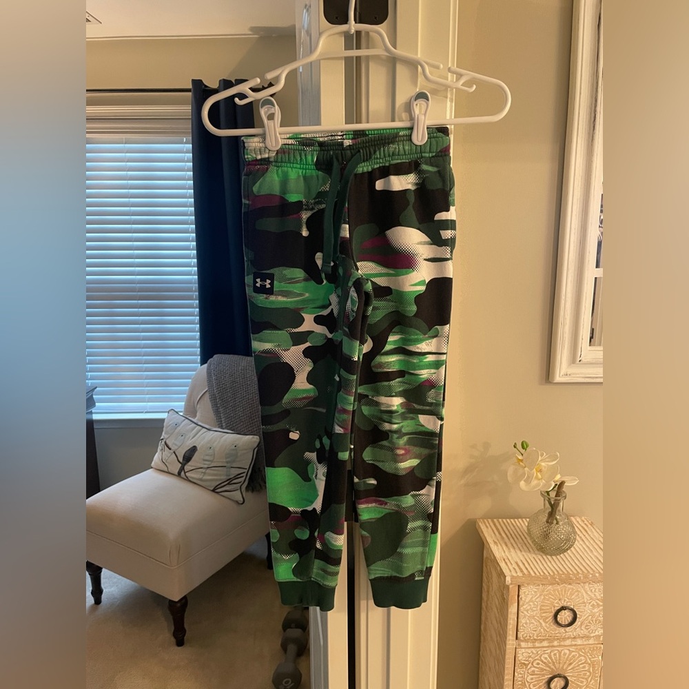 Under Armour Youth Boys Sweatpants - Youth Small (Bundle for Discount)